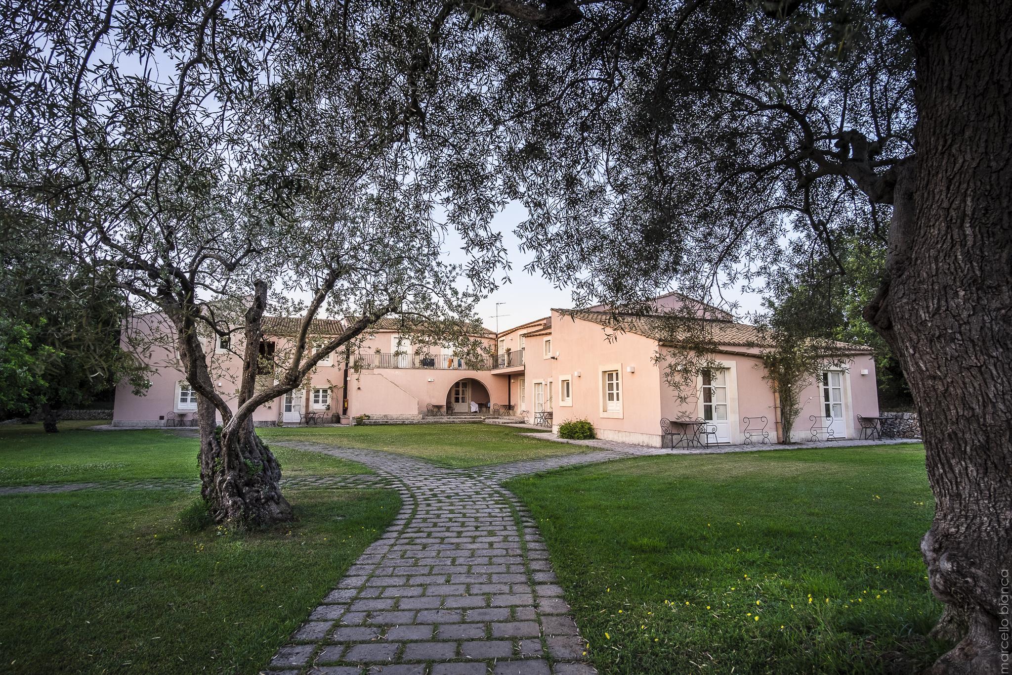 Hotel Masseria Degli Ulivi - Noto San Corrado di Fuori